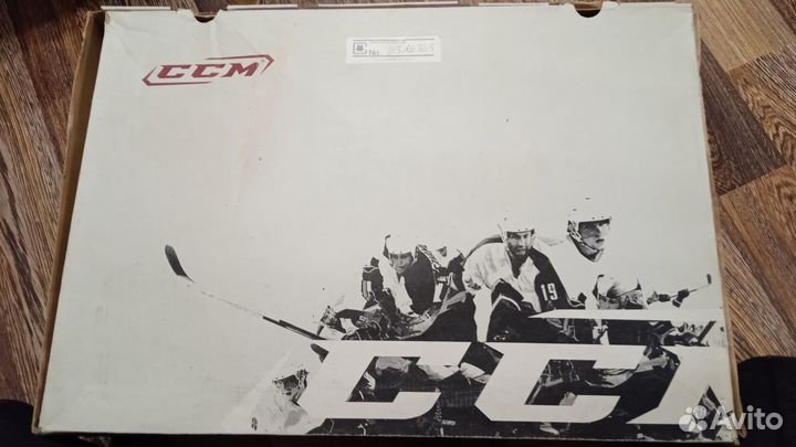 Хоккейные коньки ссм 46 размер. Новые