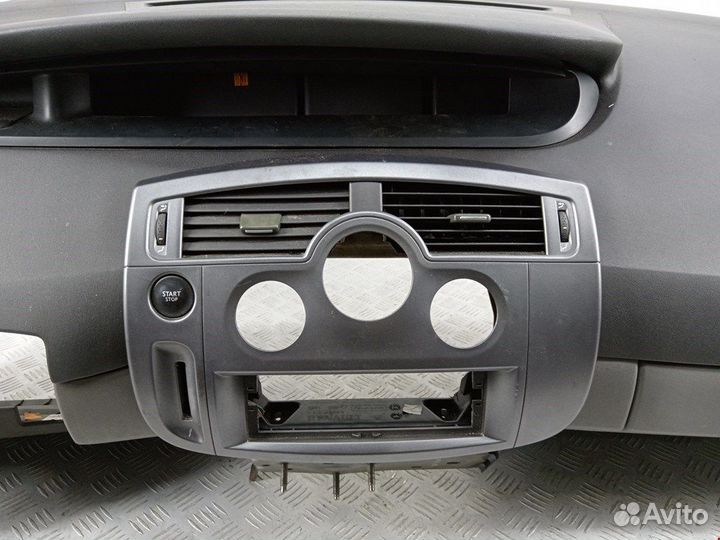 Торпедо (панель передняя) для Renault Scenic 2