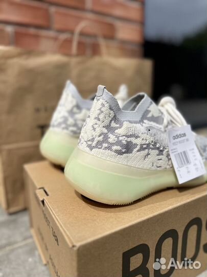 Кроссовки Adidas Yeezy Boost 380