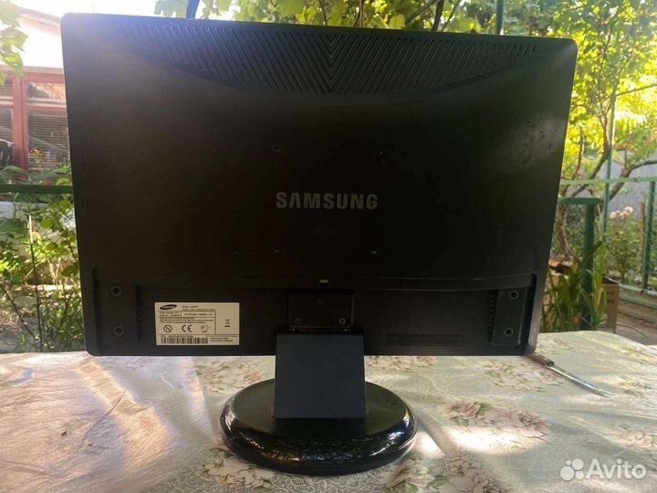 Монитор samsung syncmaster 233bw