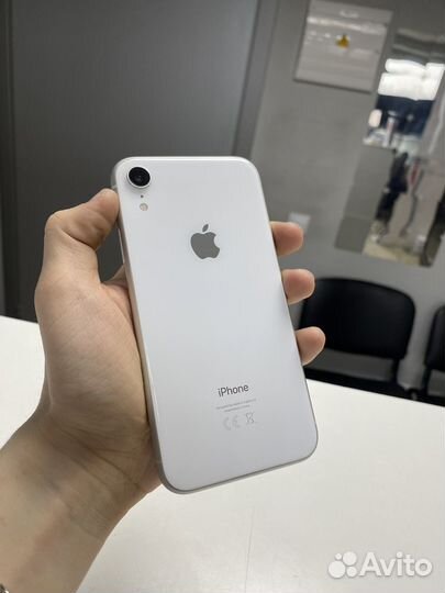 iPhone Xr, 64 ГБ