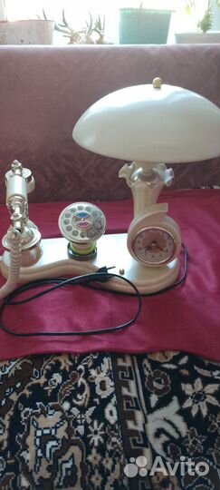 Светильник с часами рабочие