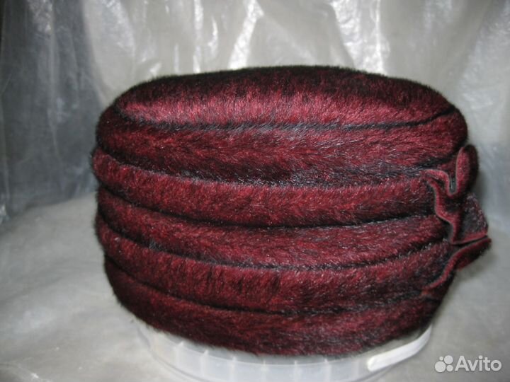 Винтаж. Женская зимняя шапочка