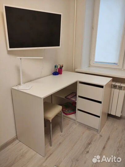 Письменный стол