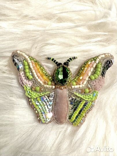 Броши из бисера ручной работы