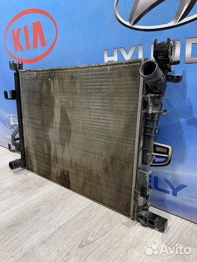 Радиатор охлаждения двигателя основной Renault san