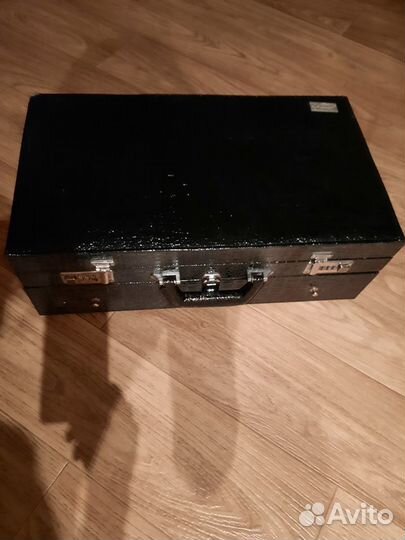 Набор посуды вилки ложки в чемодане 72 предмета