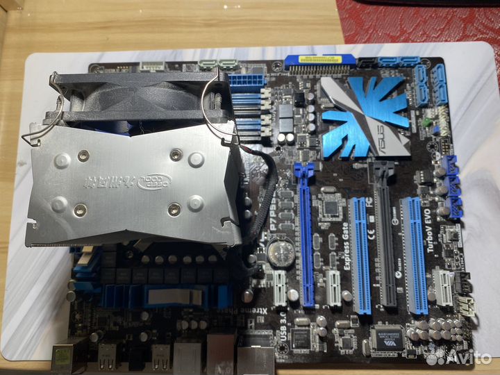 Материнская плата с процессором