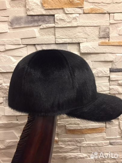 Шапка из меха нерпы (бейсболка мужская)