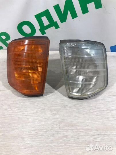 Указатель поворота Mercedes Benz-Мерседес Бенц W2