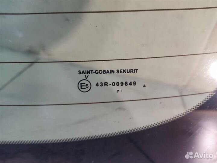 Стекло заднее Mazda 3 (BK) 2008