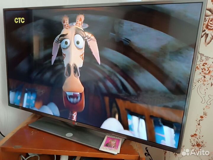 Телевизор LG 42LB650V, smart,3d