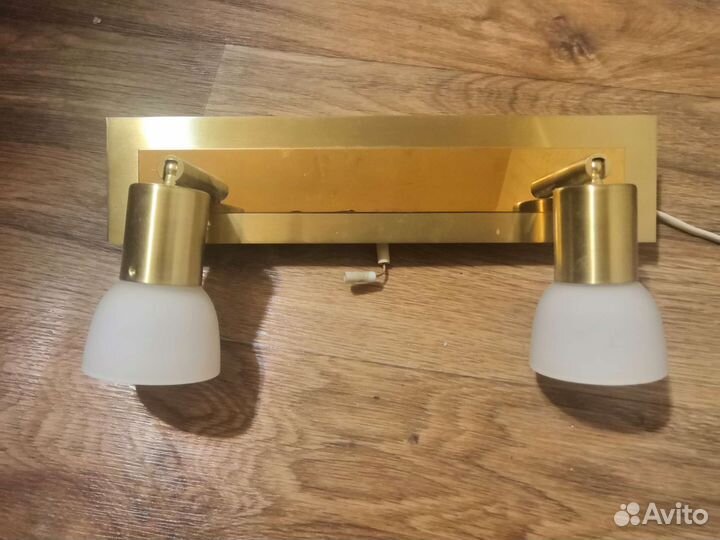 Светильник настенный