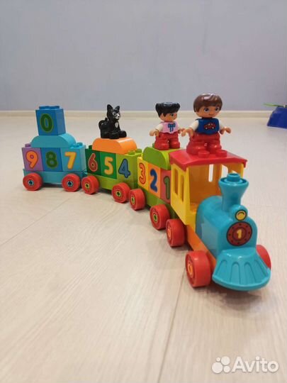 Lego duplo паровозик