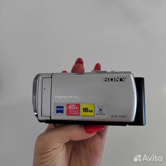 Цифровая видеокамера sony