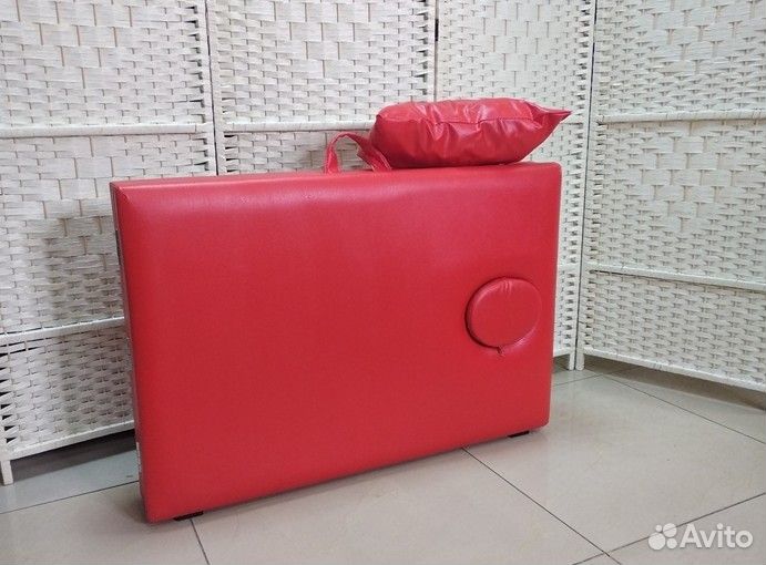 Кушетка массажная. Стол массажный