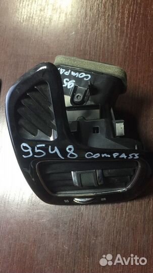 Дефлектор обдува салона левый Jeep Compass 2 2019