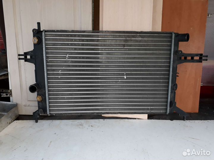 Радиатор охлаждения Opel Astra 732724 (RM1178)