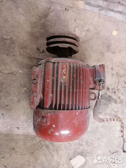Электродвигатель асинхронный на 380 V 7.5 квт