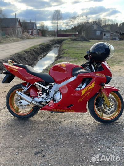 Xonda cbr f4
