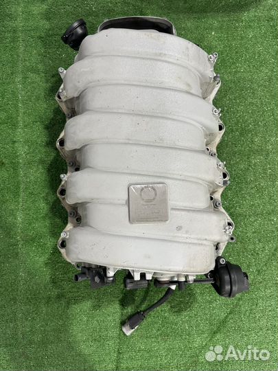 Впускной коллектор Мерседес W221 6.3 AMG m156