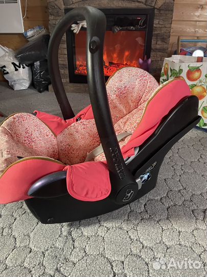 Детское автокресло от 0 maxi cosi