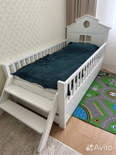 Детская кровать от 3 лет с бортиками