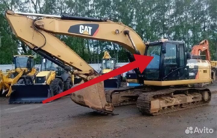 Стекло лобовое кузовное на экскаватор cat 320 Dl