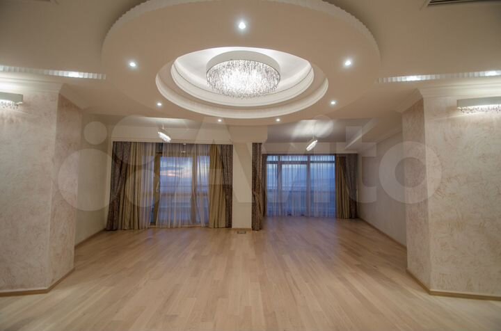 3-к. квартира, 73 м², 14/18 эт.