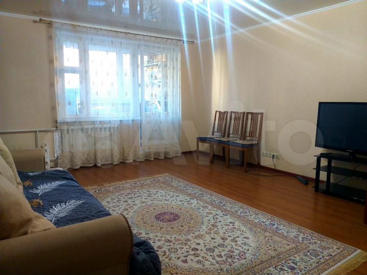 2-к. квартира, 60 м², 2/18 эт.