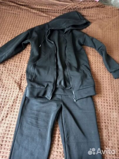 Спортивный костюм женский