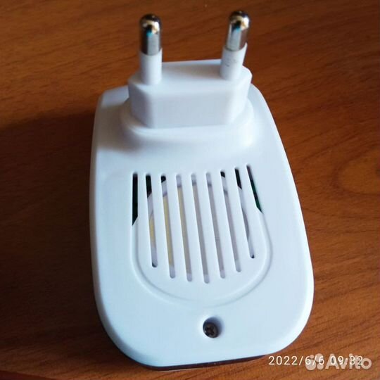 Pest Repeller электронный отпугиватель