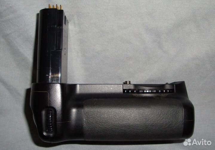 Рукоятка Nikon MB-D80 оригинальная состояние новой