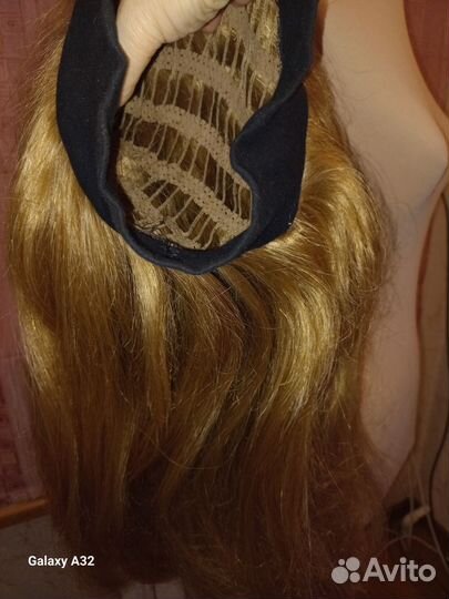 Парик женский длинный