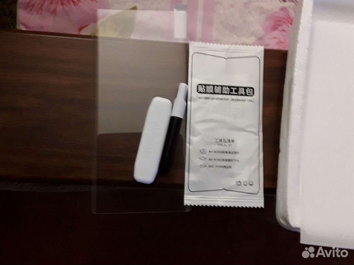 Защитное стекло на Samsung Note 10 Plus