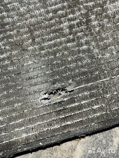 Радиатор Bentley Flying Spur