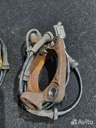 Датчик ABS задний Nissan X-Trail T31