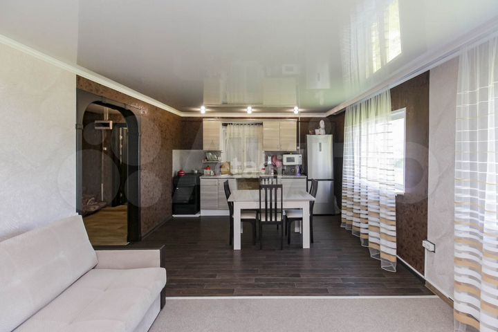 Дом 95,4 м² на участке 14,4 сот.