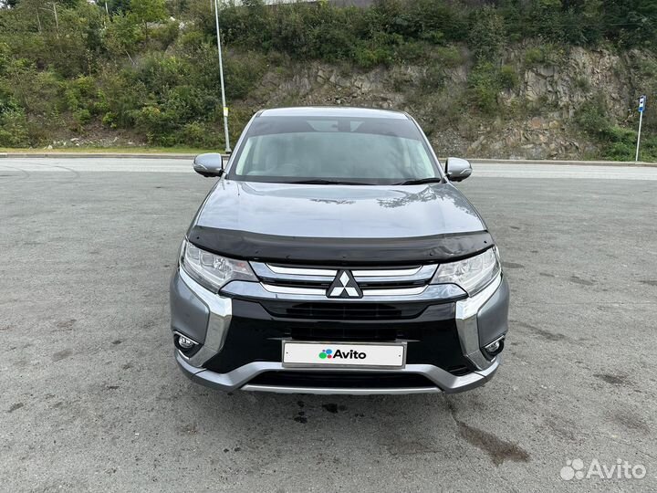 Mitsubishi Outlander 2.0 AT, 2016, 110 000 км