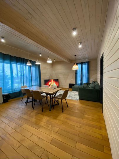 Дом 170 м² на участке 7 сот.