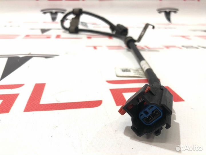 Электропроводка суппорта (ручника) Tesla Model 3