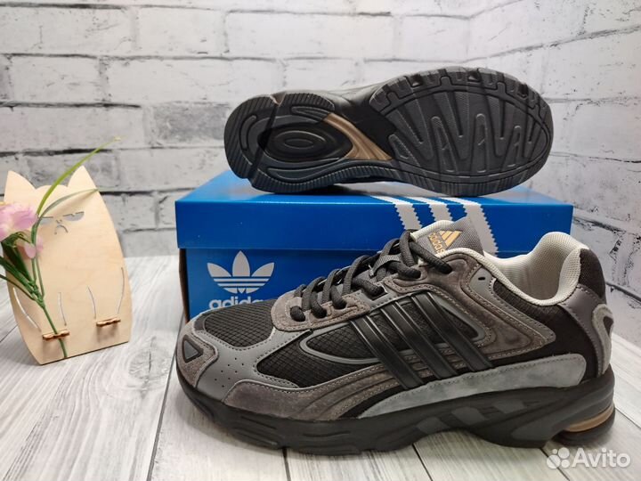 Мужские кроссовки Adidas 42, 43 и 44