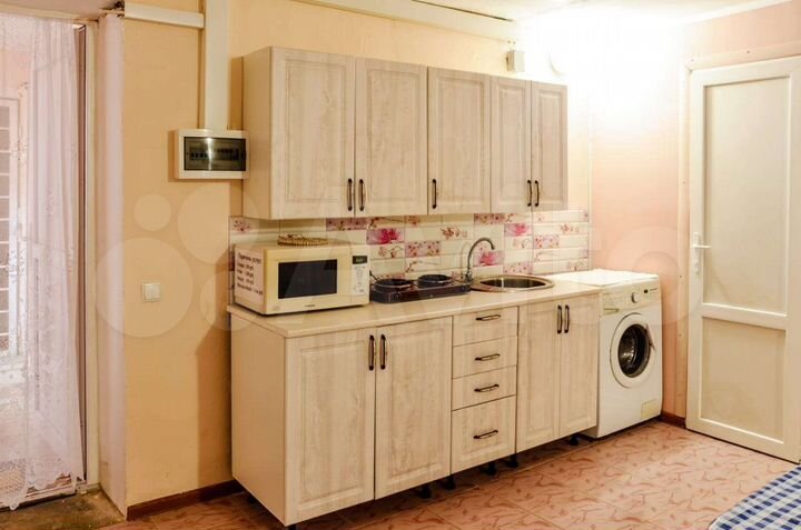 Дом 180 м² на участке 1,6 сот.