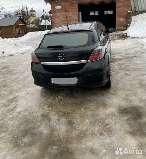 Бампер задний Opel Astra H GTC купе