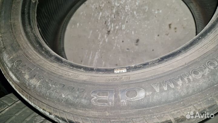 Yokohama dB Decibel E70 215/55 R17 93V