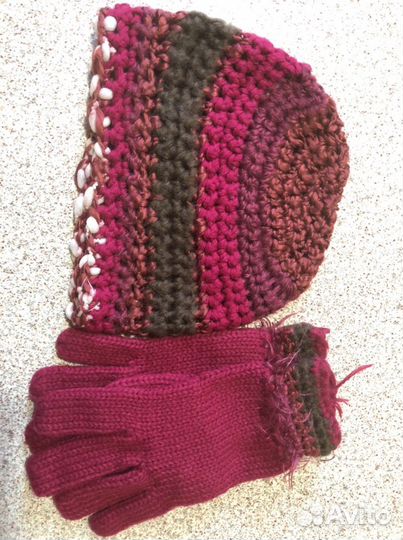 Перчатки, шапка. Комплект