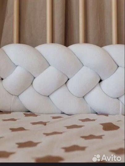 Бортик косичка в кроватку