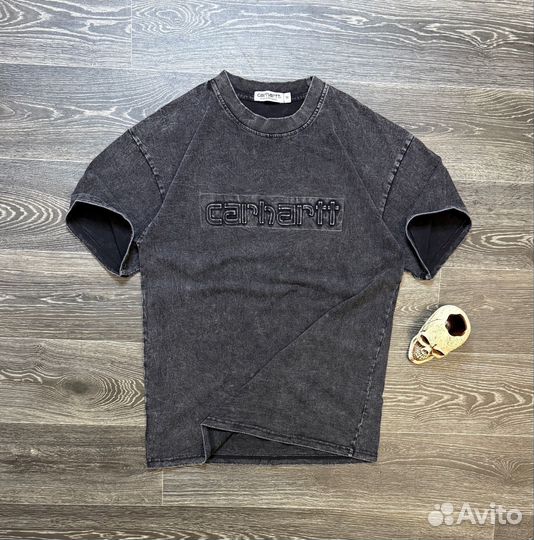 Футболки palace