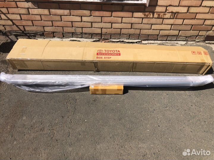 PC388-0K009 порог левый Toyota Hilux