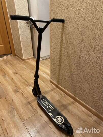 Трюковой самокат hipe